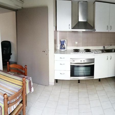 Residence Les Plus Pres Jonzac Exterior foto
