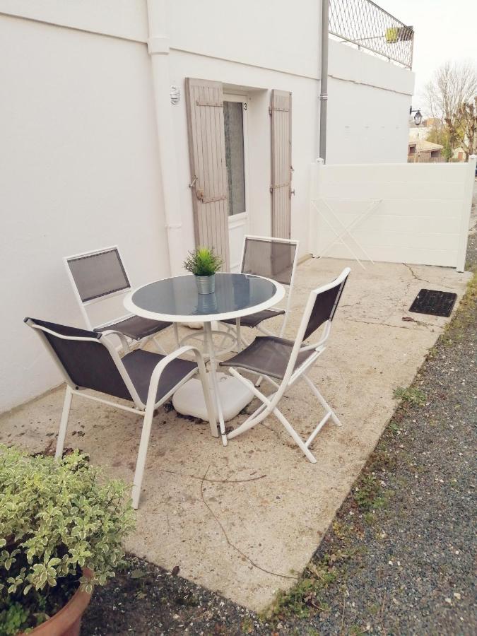 Residence Les Plus Pres Jonzac Exterior foto
